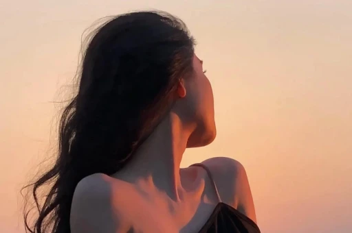 小S袁义颁奖礼幕后曝光！每天睡3小时痛哭蔡康永合体照引泪目